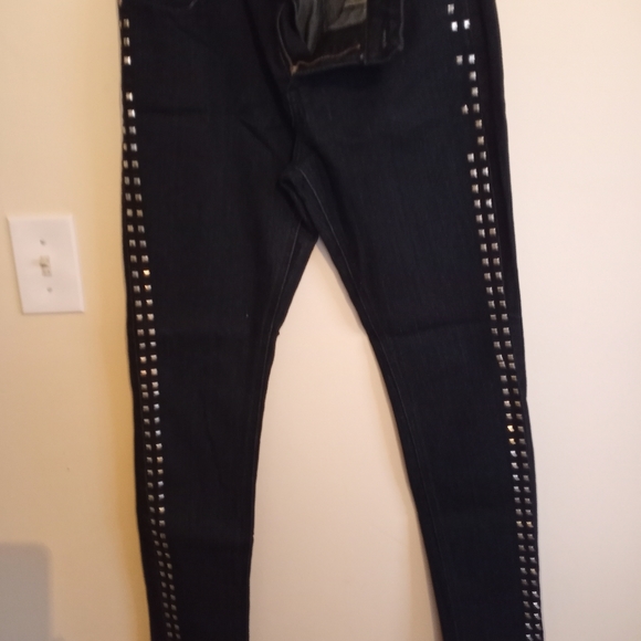 Jeans - Picture 4 of 8